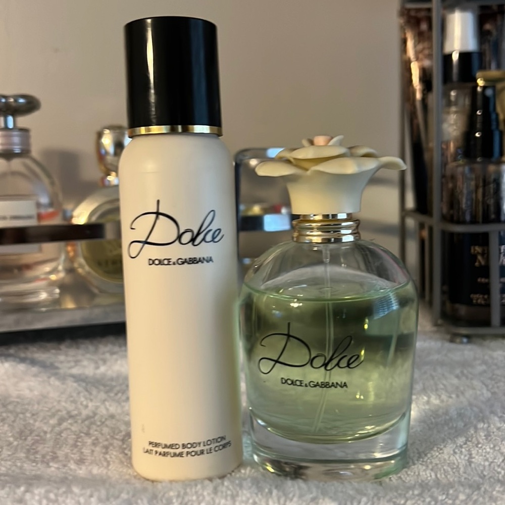 Lotion and perfume set